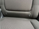 ◆ISOFIX◆シートベルトいらずでチャイルドシートと固定金具を連結するだけでガッチリ固定できます。