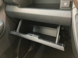 品質には自信があります!ハッピーの品質・キレイなお車をお届けさせていただきたい!そんな気持ちでキレイに仕上げております。フロアマットなどの清掃はもちろん、シート下なども徹底的に清掃しております。