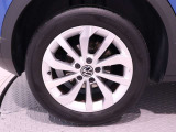 【保険】各種保険もご用意しております。Volkswagen専用保険にご加入いただくことで、ドアミラーやフロントガラスの修理費用も一定額まで補償されます。