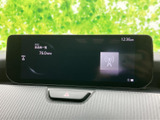 停車時にテレビ画面を表示可能。移動時間を有効活用し、エンターテイメントを楽しむことができます。