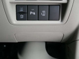 オートスライドドア!ワンプッシュでスライドドアが開閉します!とても便利な機能です!