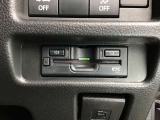 ETCが装着されています。再セットアップ後高速道路の料金所をノンストップで通過できて大変便利です。