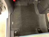 【もしも】の時のために自動車保険だけではなく、JAFのご説明もさせて頂いております。保険は「クルマ」、JAFは「人」にかかるものです。保険+JAFでさらに安心です。