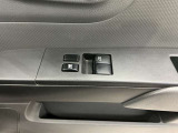 運転席のパワーウインドウ等操作部