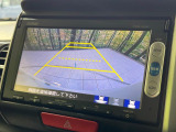 【バックカメラ】駐車時に後方がリアルタイム映像で確認できます。大型商業施設や立体駐車場での駐車時や、夜間のバック時に大活躍!運転スキルに関わらず、今や必須となった装備のひとつです!
