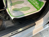 ステップにキズあります。