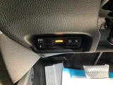 【ETC車載器】カードを挿すだけでゲートをスルー。利用には車両情報を登録する「セットアップ」が別途必要です。