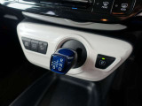 ヘッドアップディスプレイ!純正ナビ!Bluetooth!ブルートゥース!ワンセグTV!CD!AM/FM!ラジオ!SD再生!AUX!バックカメラ!ビルトインETC!ステアリングリモコン!ハンズフリー通話