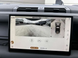 3Dサラウンドカメラ(360&deg;カメラ)で全方位の死角となる部分や発進時・駐車時・細い路地からの運転などカメラを通してモニターで確認することが可能です。