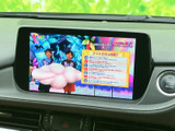 鮮明な地図表示で、視認性が高く、運転中の確認も容易です。最新のナビゲーションシステムで、安全なドライブをサポートします。