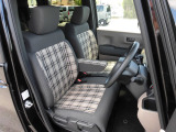 毎日乗る車だからこそ、N -BOXのシートはこだわっています。是非1度体感してみてください。