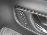 ◆ドライビングポジションシステム◆HondaスマートキーでDRIVER1・DRIVER2のそれぞれにシート位置を記憶でき、乗車時に使用キーを判別して自動で調整を行います。