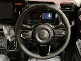 ■POINT■車のことがよくわからない...そんな方でも大丈夫です!知識豊富なスタッフが丁寧に説明させていただきます。