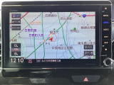 ダッシュボードに自然に溶け込むようにデザインされた純正メモリーナビゲーション。
