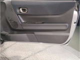 当社認定中古車は全車保証付きでございます。また保証料金や整備費用はお見積書内の諸費用・税金に追加計上する事はございません。認定中古車保証付きのお支払総額でお見積りご依頼の上、他店とお比べください