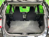 後席を格納すると、これだけの広さが!シーンに合わせたシートアレンジで、大きな荷物も積むことが出来ます♪