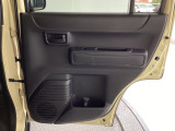 運転席ドア 収納ポケット