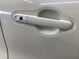 オイル交換無料。車検までのオイル交換無料チケットをお渡ししております。詳しくはお問い合わせください!!