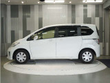 整備代金を車両本体価格に含んでおります。法定点検整備または定期点検を実施し、点検記録簿を発行致します。