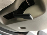 お客様にぴったりなおクルマをお選びいただけますように様々な展示車をご用意致しております!ダイハツの軽自動車だけではなく、他メーカー車やコンパクトカー・ミニバンなども数多く取り揃えております!