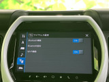 Bluetooth接続でスマートフォンと連携が可能。お好みの音楽をクリアなサウンドで楽しめます。操作も簡単で快適なドライブを演出します。