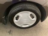 タイヤの空気圧は、燃費、ステアリング等に影響しますので、こまめなチェックをお願いします。