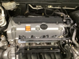 ホンダスタッフがしっかり整備して保証付きにてお渡し致します。エンジンルーム&室内ルームともにクリーニング済みで清潔です。快適なドライブをお楽しみください。