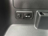 トランクにもAC100V電源のスイッチが付いております!!