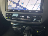 オートエアコンは温度を設定するだけで、自動で風量などを設定してくれます。運転しながら操作も必要ないので、安全性も向上します。