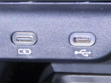 USB端子と充電用USB端子を装備しております。