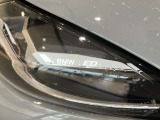コーナーセンサーが搭載しておりますので、車庫入れの際など、障害物の接近を音で知らせます。