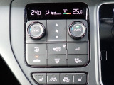 ◆【フルオートエアコン】お好みの温度に設定するだけで、エアコンの風量やモードを自動で切替してくれ車内の温度を最適になるようにコントロールしてくれる優れものです。