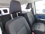 運転席シート廻りは使用感も少なく、良好な状態となっています。丁寧に使われていたことがよくわかりますね