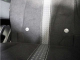 ◆ISOFIX◆シートベルトいらずでチャイルドシートと固定金具を連結するだけでがっちり固定できます。