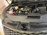 こちらがレクサスの心臓部です。スチーム洗浄で綺麗にクリーニング済みです。ご納車前に点検整備、消耗品の交換を行い、お渡しいたします。