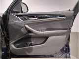 当社BMW認定中古車は全車保証付きでございます。また保証料金や整備費用はお見積書内の諸費用・税金に追加計上する事はございません。認定中古車保証付きのお支払総額でお見積りご依頼の上、他店とお比べください