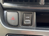 【 USB端子 】USB接続もついていますので携帯などの電子機器の充電にも使えて便利です♪//