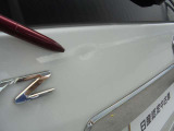バックドアに凹み傷がございます。