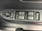 【電動格納ミラーつき】狭い駐車場でも安心です♪