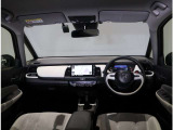 細いピラー、水平なインパネで視認性が良く、運転がしやすいですよ!