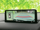 駐車時や狭い場所での取り回しをサポート。後方の状況をしっかり確認でき、安全運転を支援します。