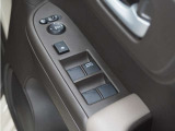 ◆パワーウィンドウスイッチ◆運転席から全席の窓の開閉操作を行うことが出来いつでも換気ができます!