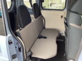 乗車人数や荷物の量、車内での過ごし方に合わせて、シートのレイアウトを変更できます。