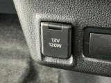 【アクセサリーソケット】12Vの電源は使いやすい位置に装備!用途は様々、スマホの充電やドラレコの電源として役に立ちます♪