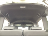 自社整備工場で点検整備をおこなってからお渡ししています。車検が残っている場合は『12ヶ月点検整備』を、車検整備付きの場合は『車検整備』をおこないます。整備費用は車両本体価格に含まれています。