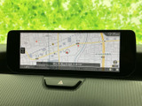 鮮明な地図表示で、目的地へのナビゲーションをサポート。スムーズなルート案内で、安心して運転できます。