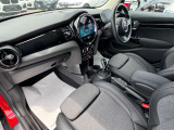 こちらのお車はMINI NEXT鶴ヶ島に展示中です。☆お問合せをお待ちしてます!
