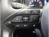 運転中でも手元で操作できます。