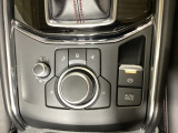 ブレーキペダルから足を離しても、停止状態を維持するオートホールド!信号待ちや渋滞中などにブレーキペダルを踏み続ける必要がなく、足の疲れを軽減してくれます。