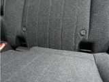 ◆ISOFIX◆シートベルトいらずでチャイルドシートと固定金具を連結するだけでガッチリ固定できます。
